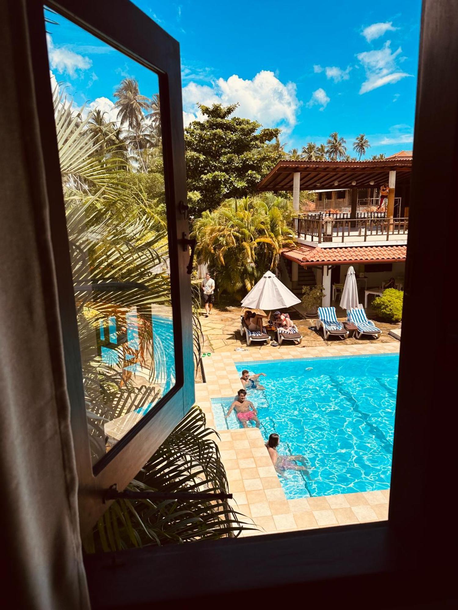 Green Parrot Beach Resort Tangalle Luaran gambar